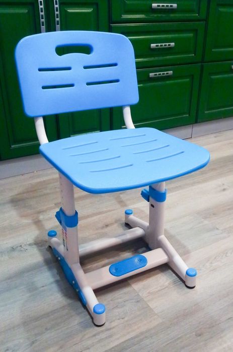Стілець - трансформер для школяра