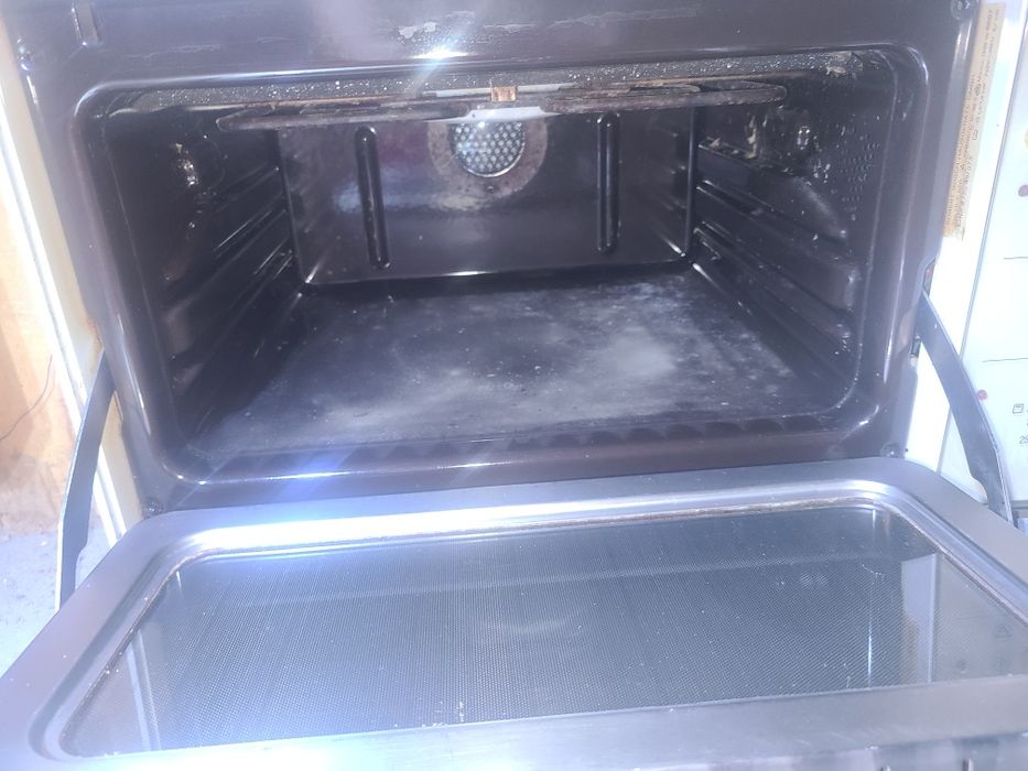 Духовка мікрохвильовка