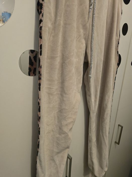 Dres welurowy r.140