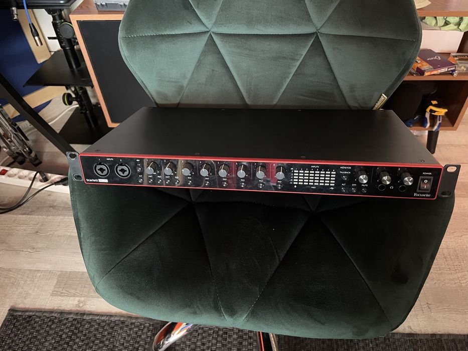 Interface de áudio USB Focusrite Scarlett 18i20 3ª geração