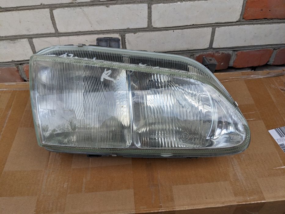 Права фара Renault Megane 1 фары рено меган
