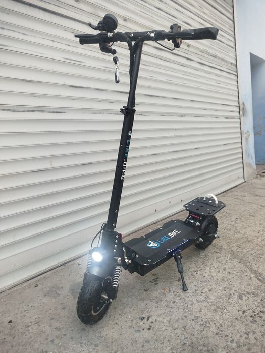 Потужний майже новий електросамокат Like.Bike Solo, пробіг 242 км,  2  ключі, 2 брелка сигналізації.