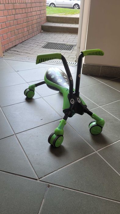 Jeździk rowerek biegowy pchacz Mookie Scrambele Bug