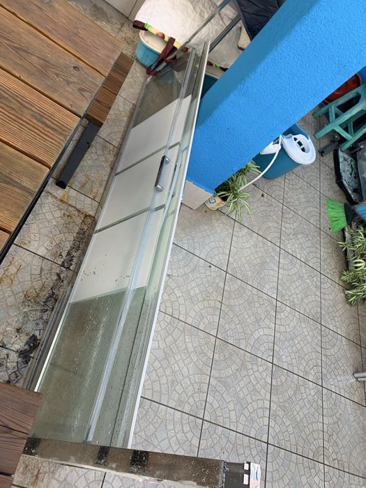 Poliban desmontado. Base + 2 portas (vidro)