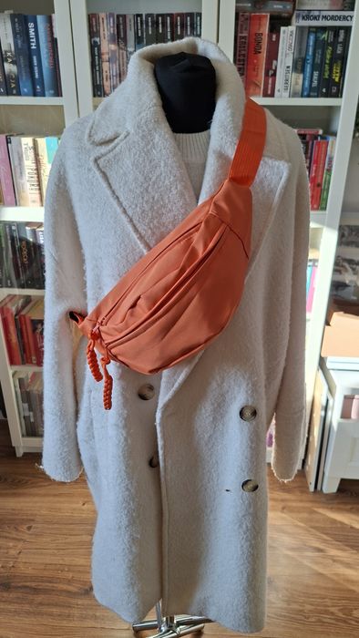 Nowa pojemna nerka damska