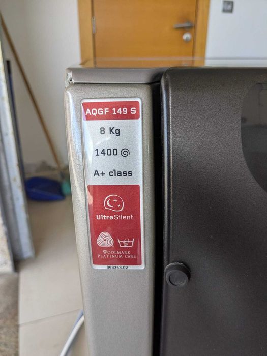 Máquina de lavar roupa Ariston Aqualtis 149 S (EU)