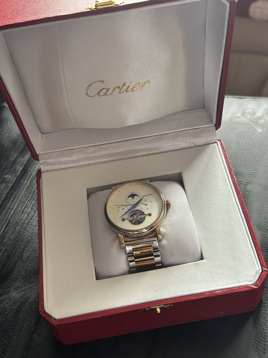 Продам часы Cartier
