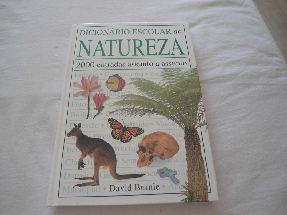 Dicionário Escolar da Natureza por David Burnie