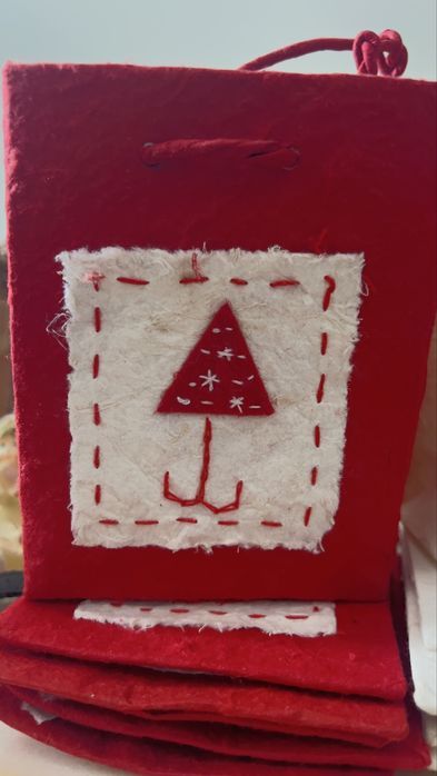 Sacos em papel reciclado de Natal