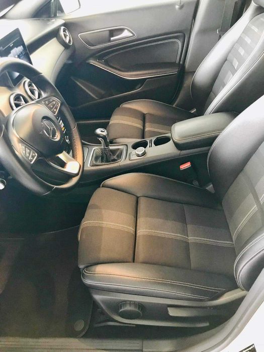Mercedes Benz  CLA 200d Shooting Brake Night