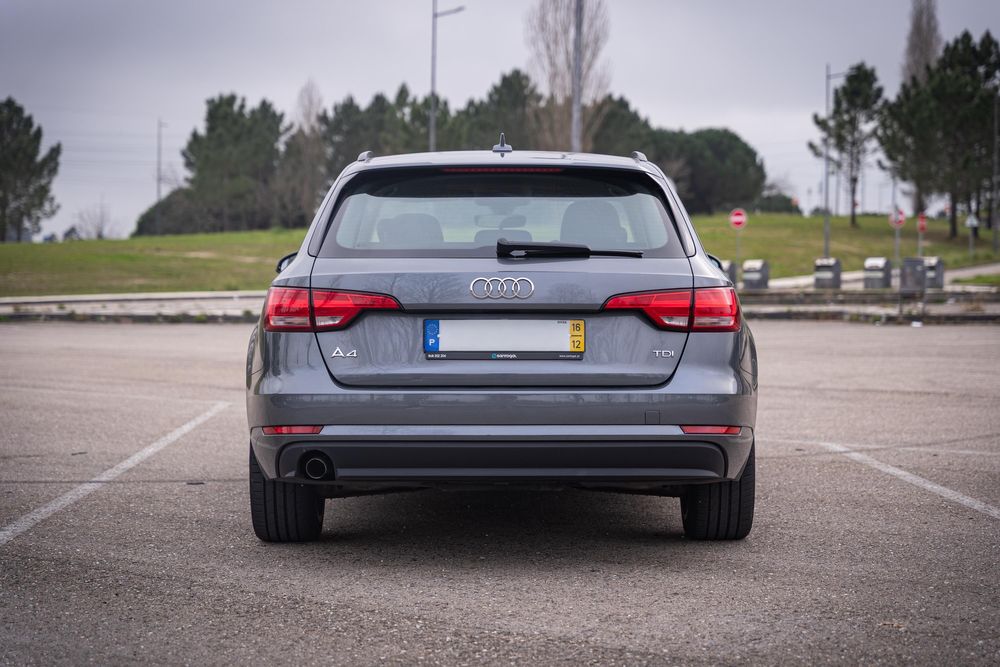 Audi A4 2.0 Tdi ( Poucos Quilômetros )