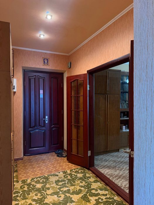 Продаж 2 кімн. Металургів 18, Автономка, Соцмісто