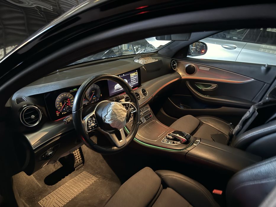 Mercedes-benz E300 de ano 2019-05