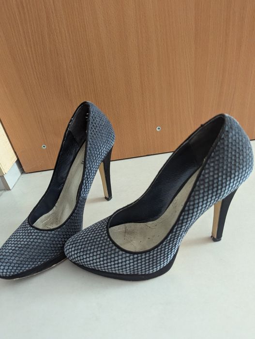 Wysokie szpilki roz. 39
