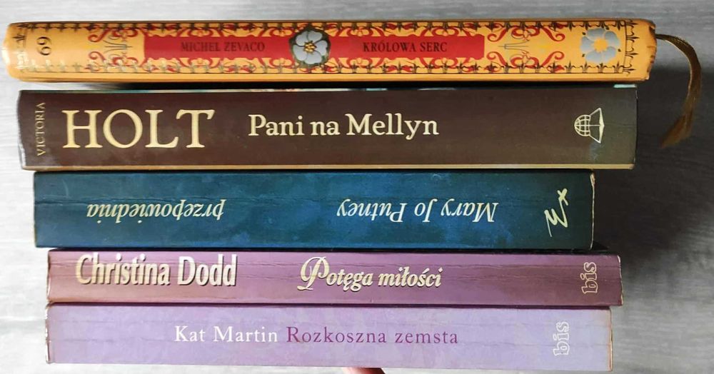 Zestaw romansów historycznych