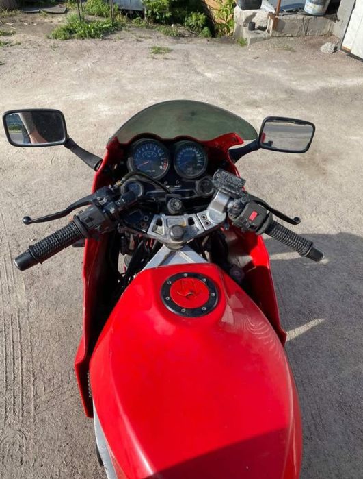 Kawasaki GPZ 600 Срочно