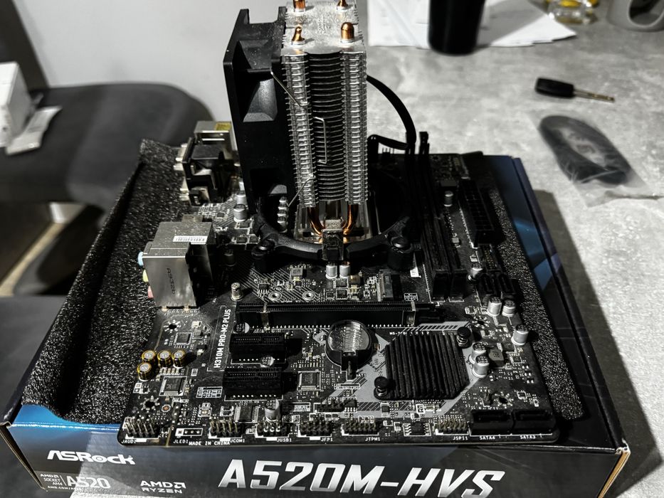 Zestaw i5-8500 + Płyta MSI H310M PRO-M2 PLUS + Chłodzenie RGB Segotep
