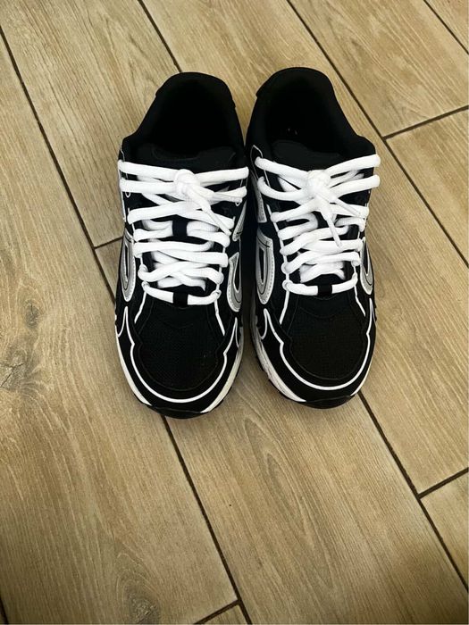 кросівки,dior b30