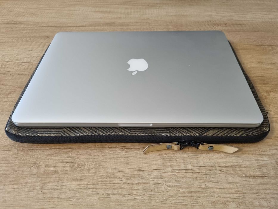 Apple Macbook Pro 2015 15 i7 256 SSD 16 ОЗУ (A1398)