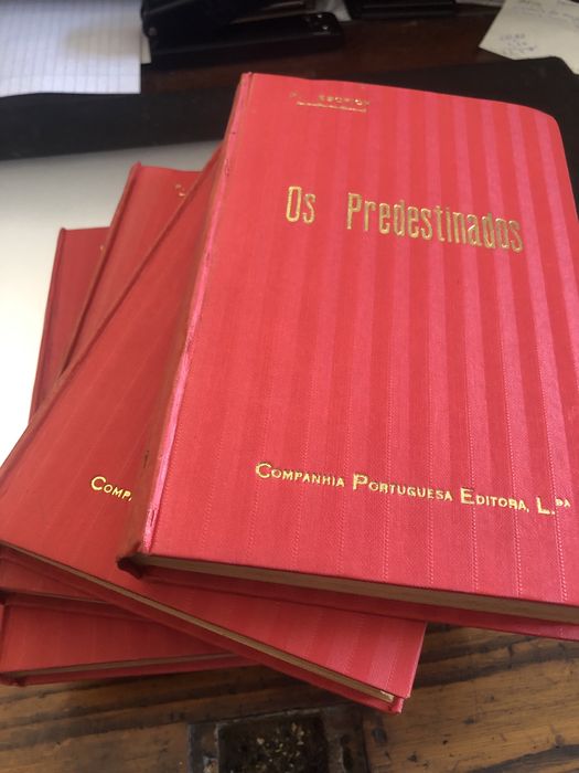 Livros Os Predestinados de P. Escrich