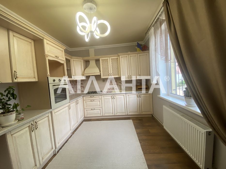 Будинок у передмісті Одеси /Великий Дальник.