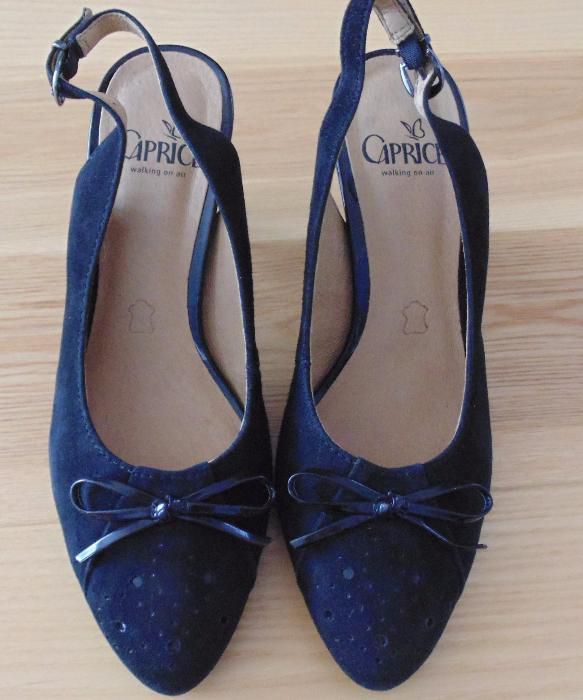 Nowe. Buty, sandałki skórzane na obcasie Caprice.