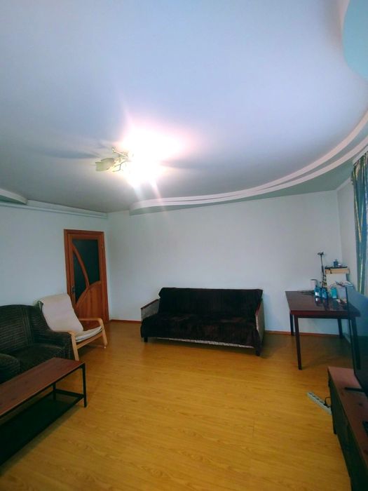 Продається цегляний двоповерховий будинок в м.Малин