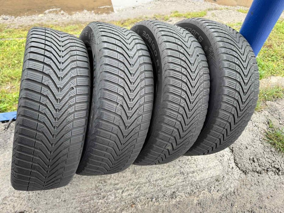 Зимові шини Vredestein 205/60 R16