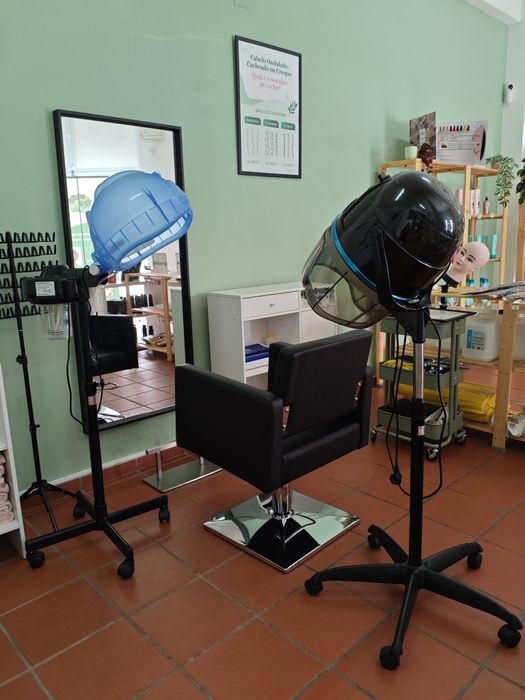 Equipamentos profissionais de cabeleireiro (como novos, pack/separado)