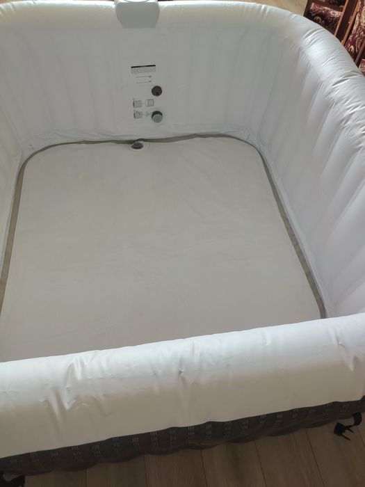 Nadmuchiwane jacuzzi, 185 x 185 cm, 910 litrów, do 6 osób, szary