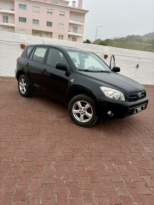 Toyota RAV4 — fotografia 2