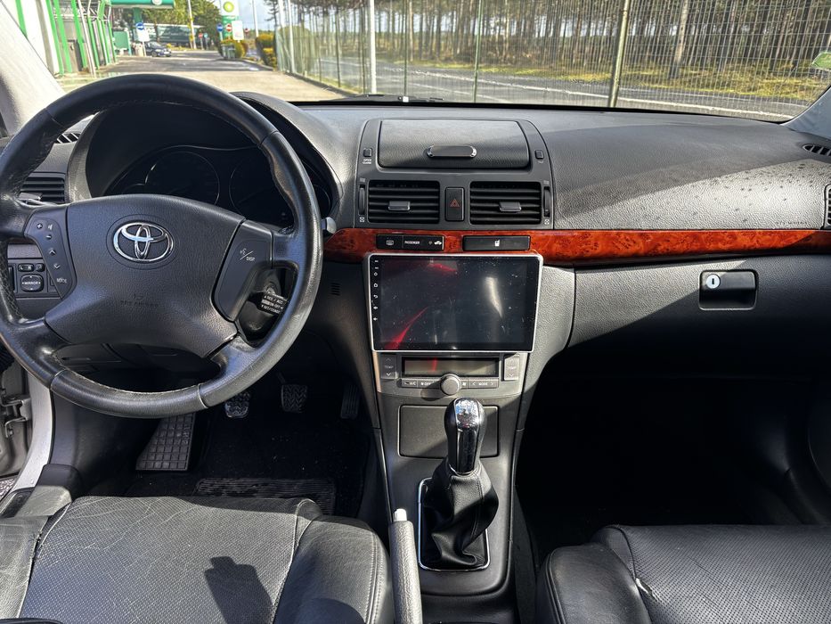 Toyota Avensis 2.0 GPL/Gasolina (2004)