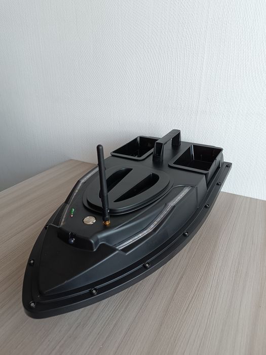 Łódka Zanętowa Flytec V700  18000mAh