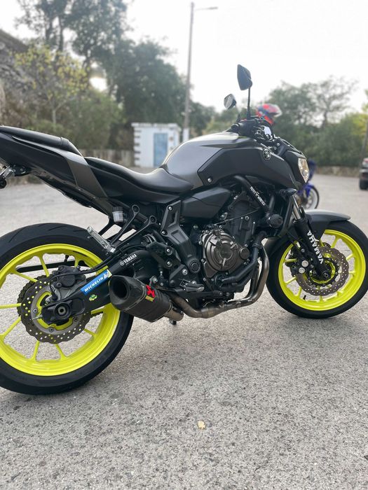 Yamaha MT07 2018 night fluo