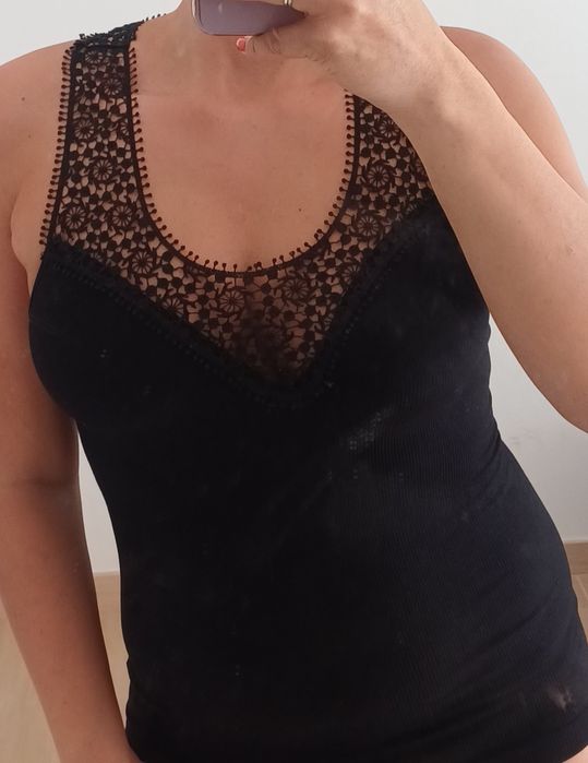 Top preto rendado - M