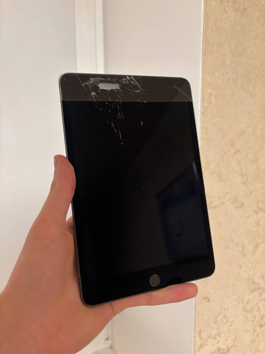 Ipad mini 5 64gb з тріщинами акб 80%