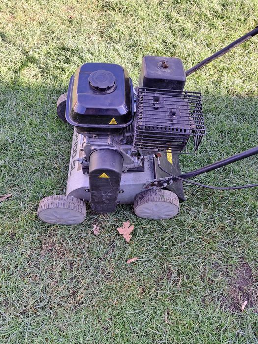 Wertykulator spalinowy gude GV 2400 sl