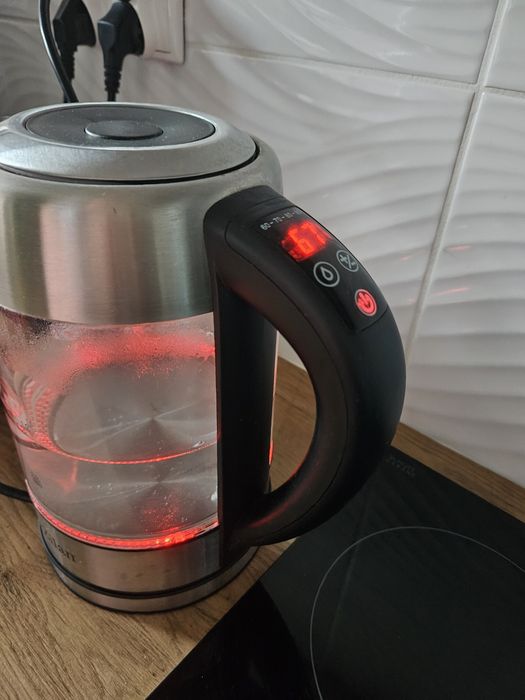Czajnik elektryczny z regulacją temperatury