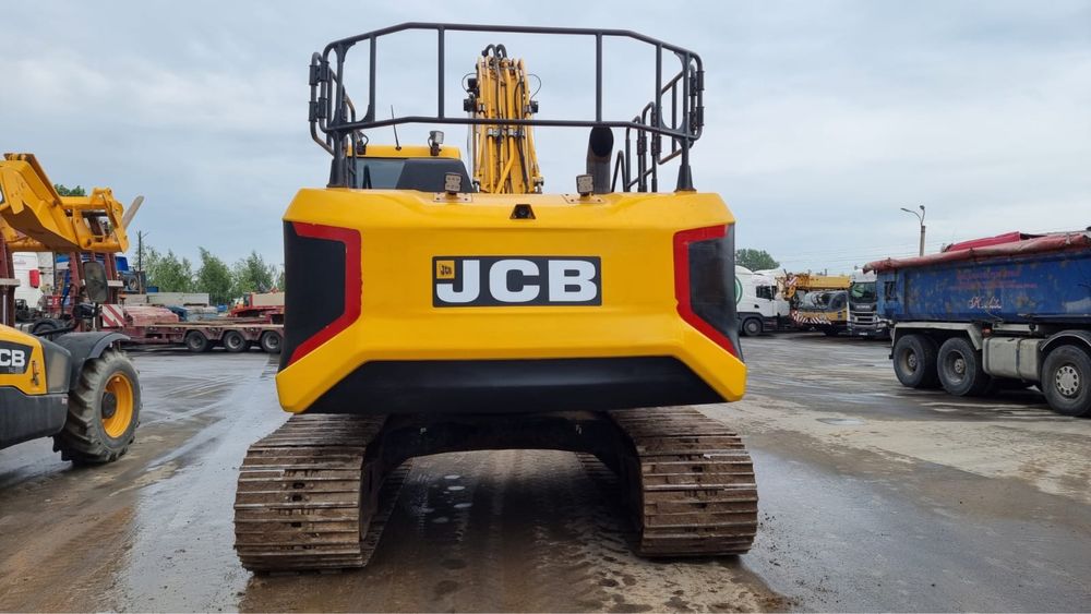 Продам экскаватор JCB 220 X LC , 2019 г.в