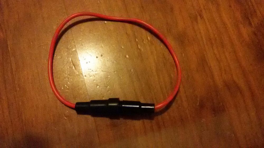 Fuse Holder New / Fuses64752120324483122