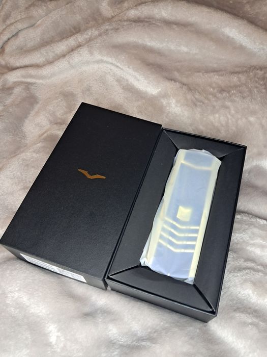 Новий VERTU Signature з функцією заміни голосу
