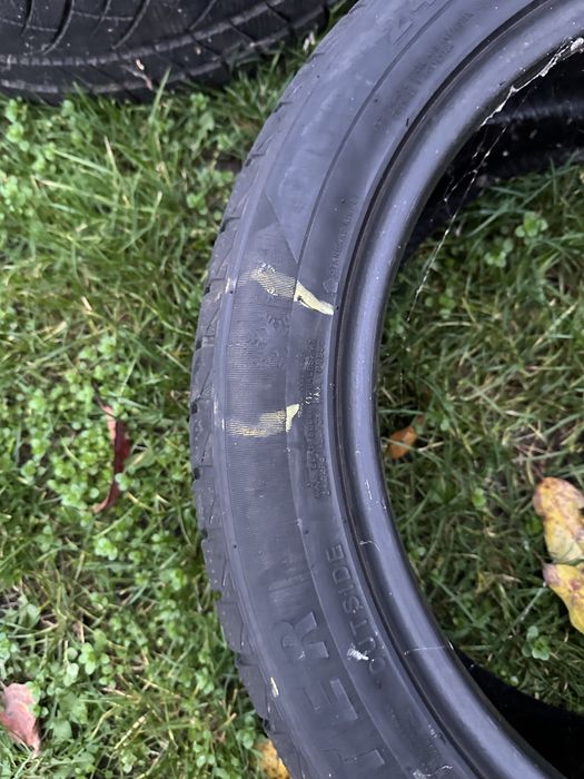 Продам Б/У  Шини Зимние 245/45 R18