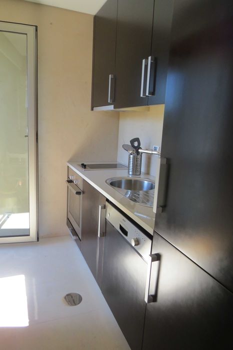 Estúdio T0 de luxo em condomínio privado com piscina e campo de ténis