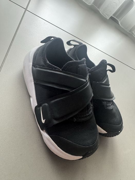 Дитячі кросівки Nike Flex Advance 26