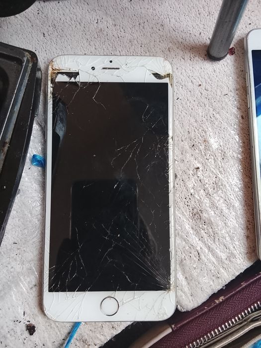 Iphone 6s plus silver под ремонт