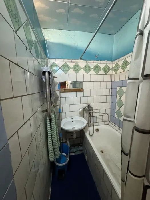 3К Китайская стена Победа-5 квартира Продам Героев 12