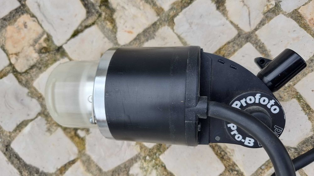 Profoto B2 Portable Studio Flash Kit x 2