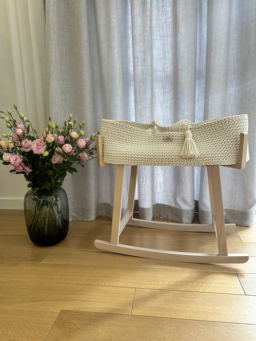 Kosz Mojżesza z stojakiem