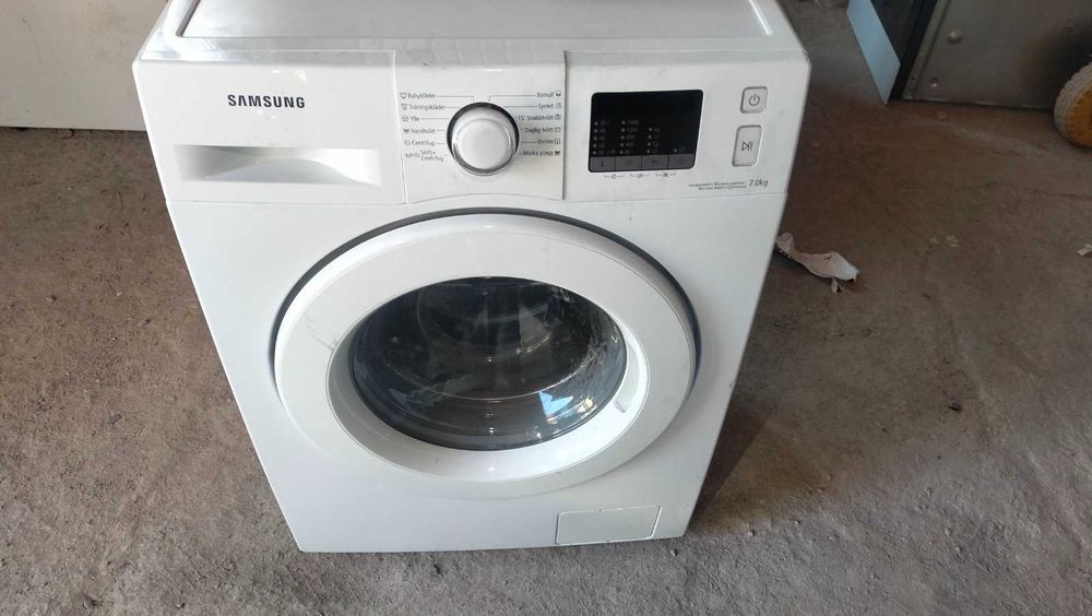 Пральна машина б/в Samsung 85/60/60 Білий Обʼєм: 7 кг, 1200 об. #07982