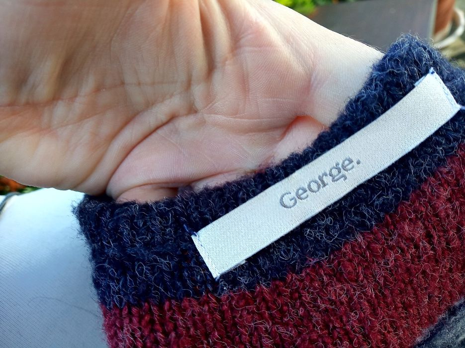 piękny płaszczyk sweterek łączone kolory i wzory